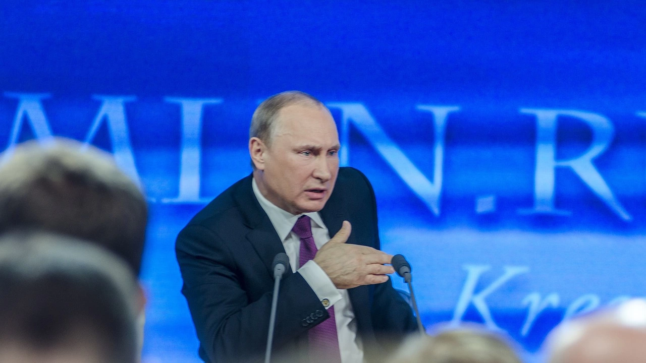 Руският президент Владимир Путин заявява че Русия ще отговори на всяка една