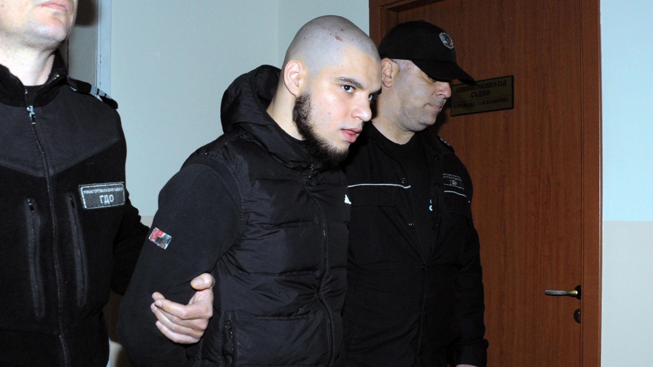 Нови доказателства срещу прокурорския син Васил Михайлов за хулигански прояви и побой.