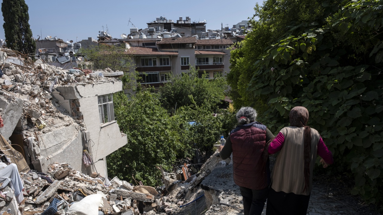 Няма загинали след днешното земетресението в Адана, Турция. Това съобщи  д-р