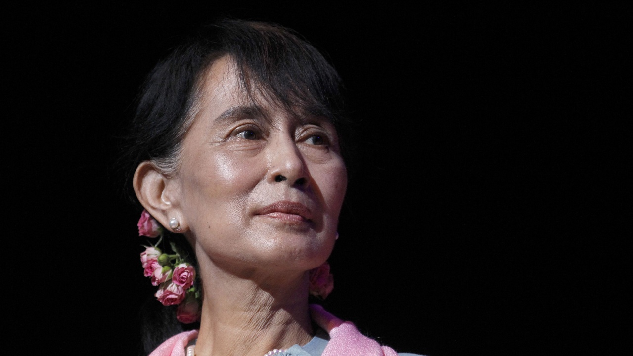 Бившата ръководителка на Мианма Аун Сан Су Чжи, задържана след