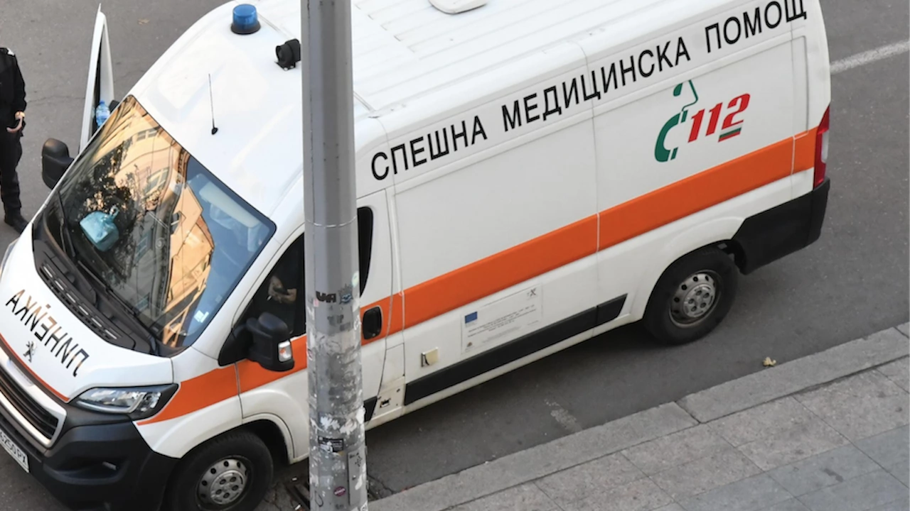 Шофьор на микробус е починал  внезапно на автогарата във Варна докато