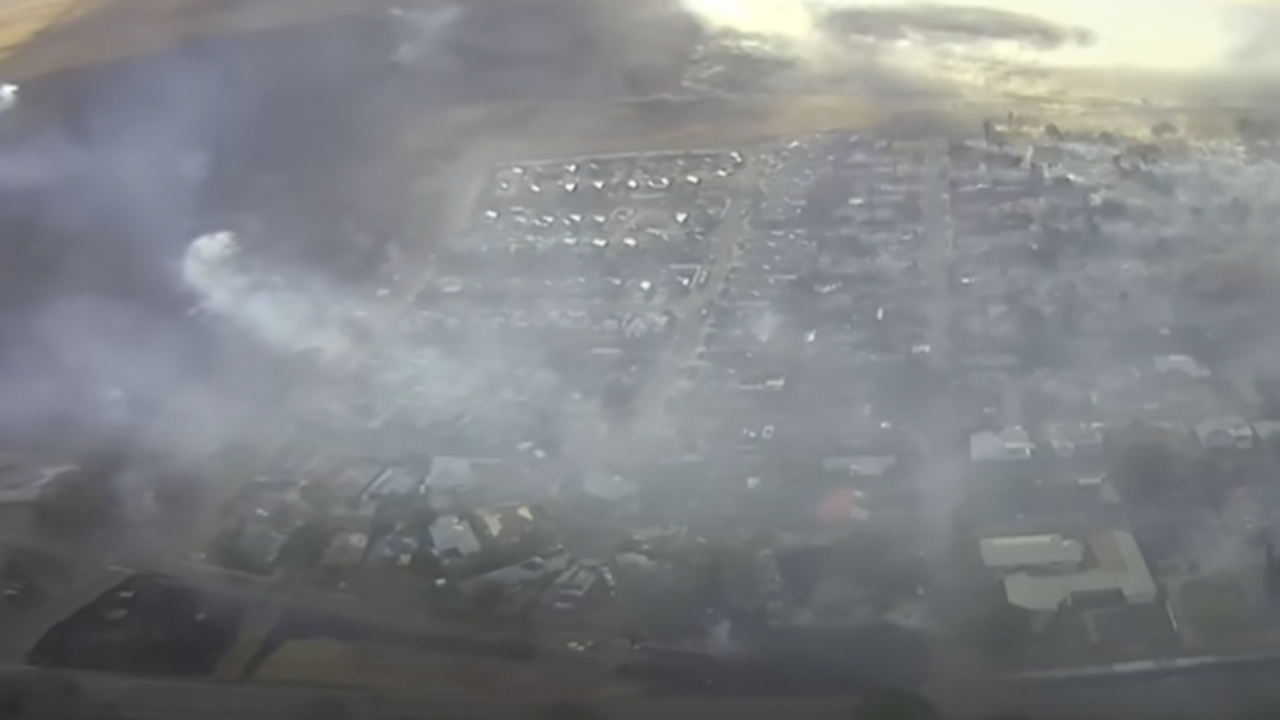 Вижте опустошенията след пожарите на Хаваите