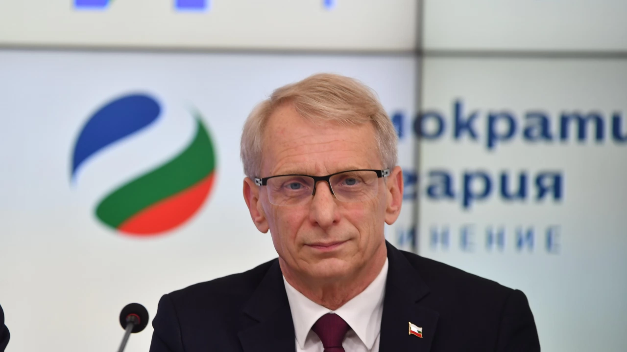 Министър председателят акад Николай Денков ще отговаря на въпроси на граждани и