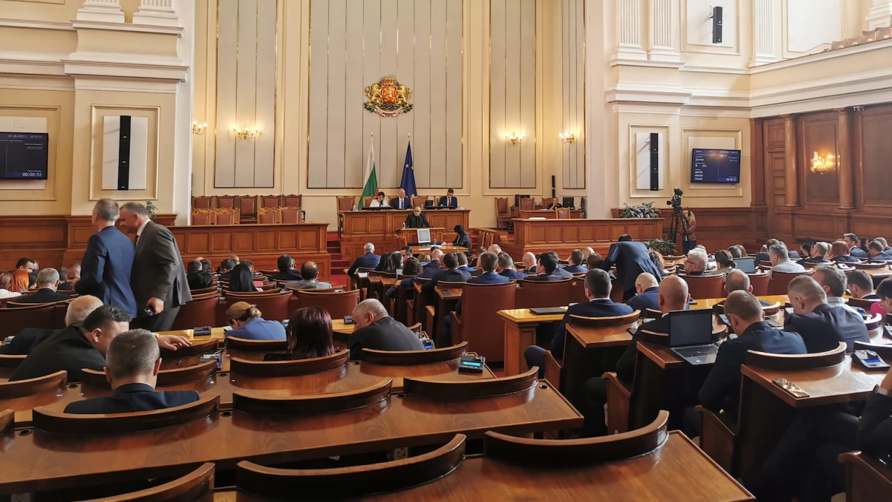 Депутатите приеха на първо четене два законопроекта за промени в Наказателния