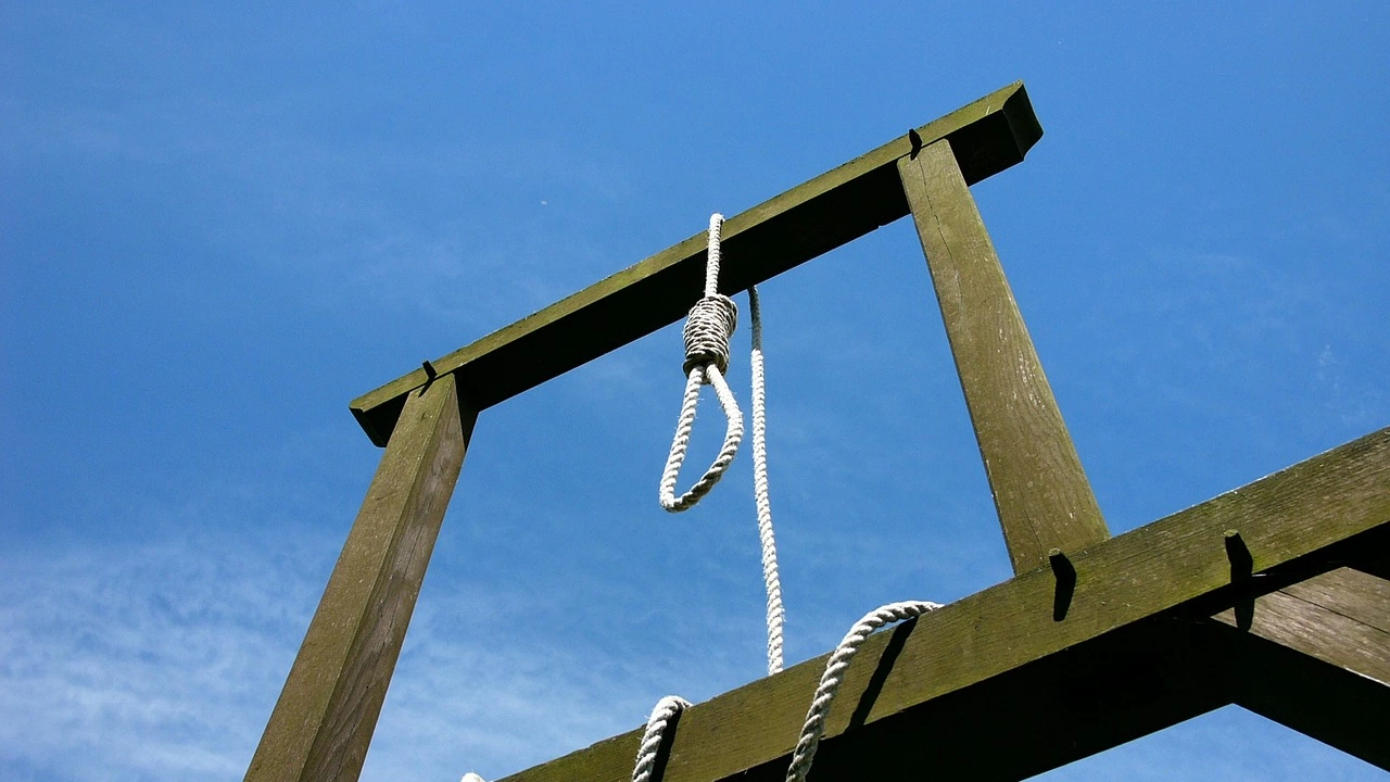 Иран екзекутира днес петима мъже признати за виновни за изнасилването