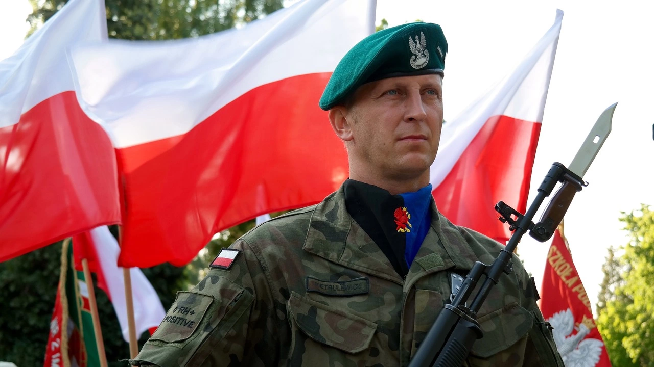 Полша ще изпрати 2000 войници на границата си с Беларус