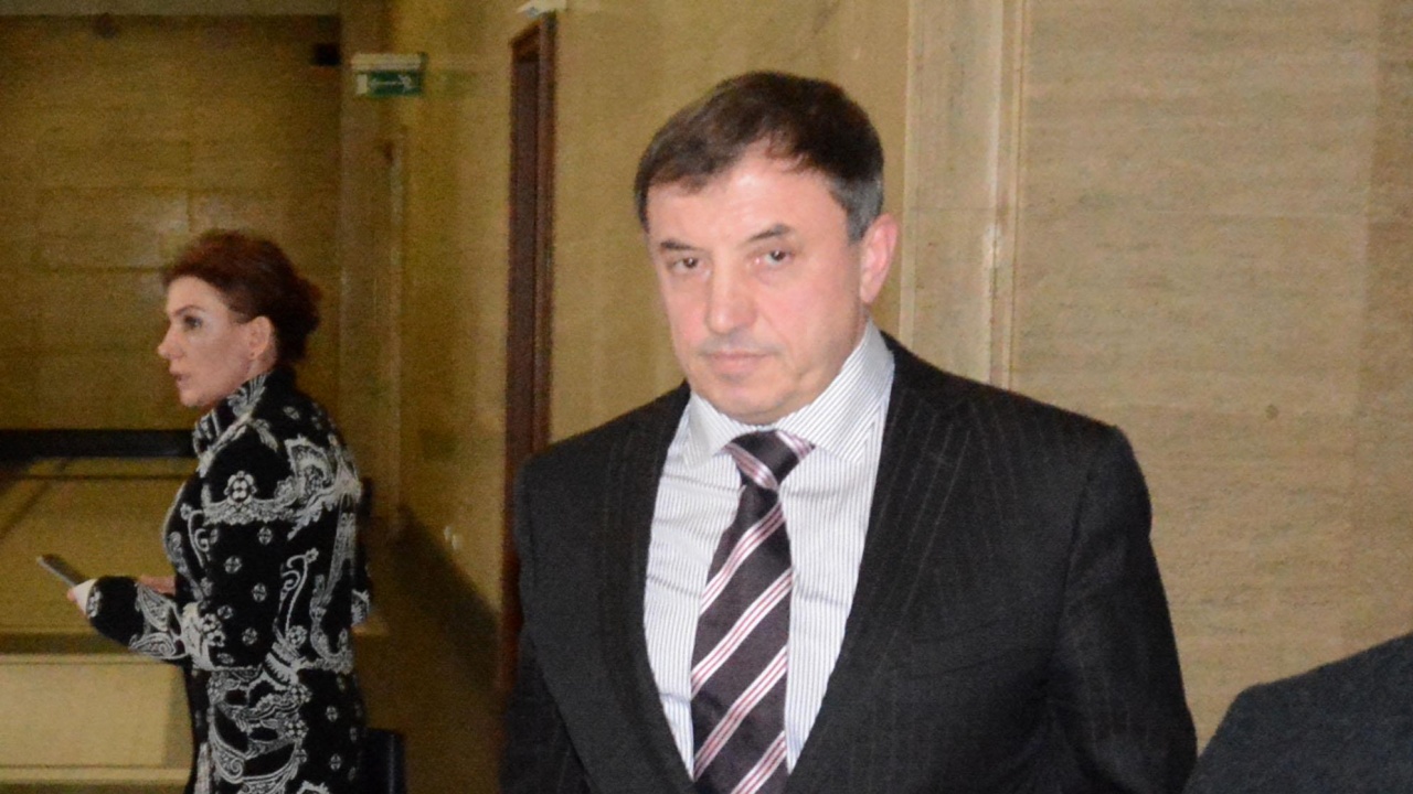 Алексей Петров не е случаен човек в българските политика и бизнес.