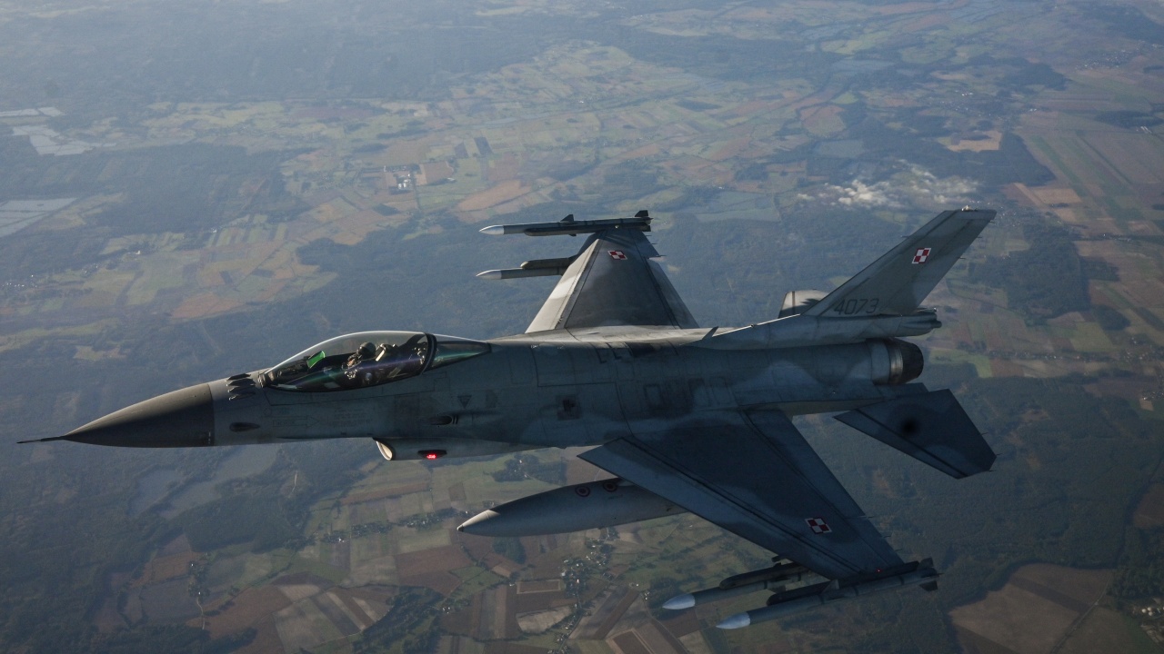 Нидерландия и Дания ще доставят изтребители Ф-16 на Украйна, заяви