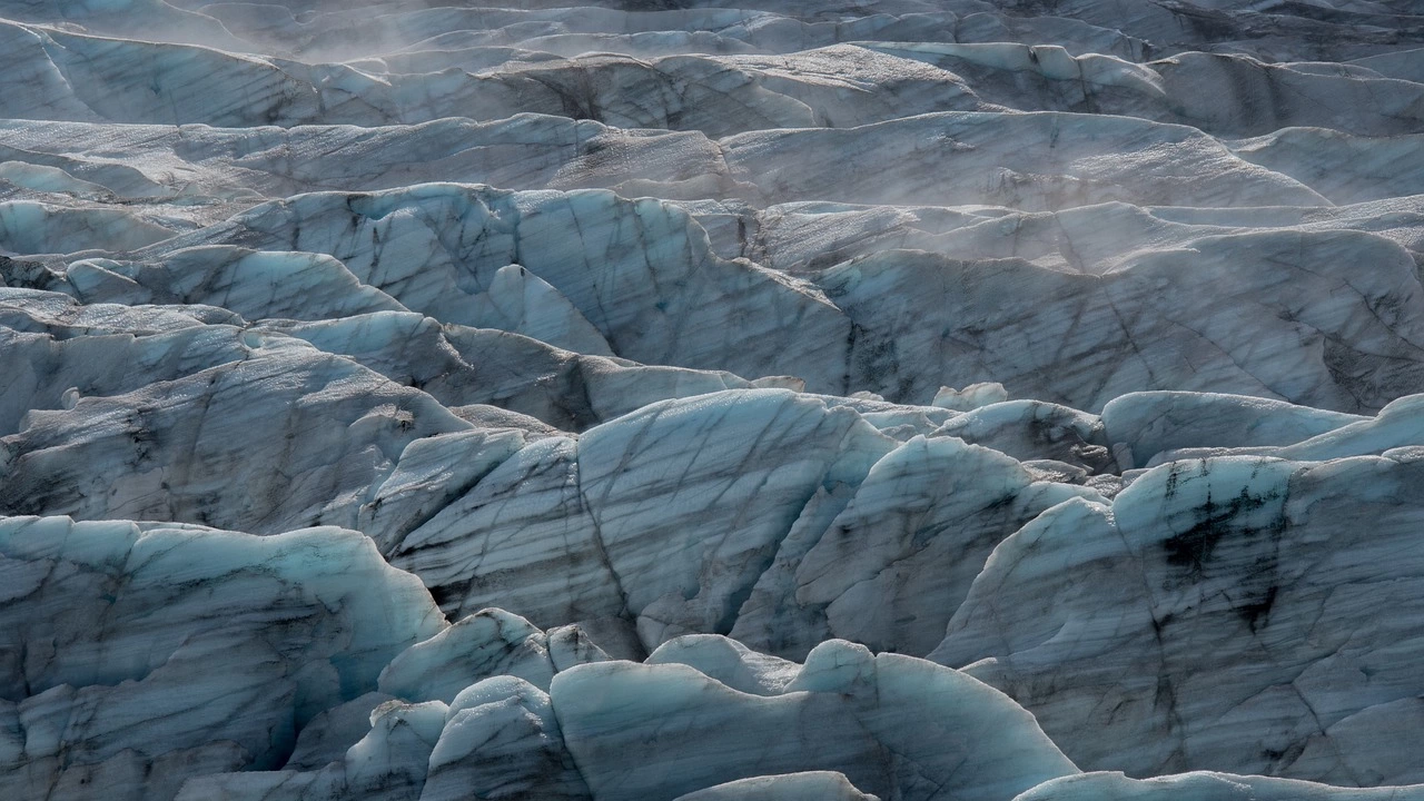 Настоящата 2023 г няма да е добра за швейцарските ледници
