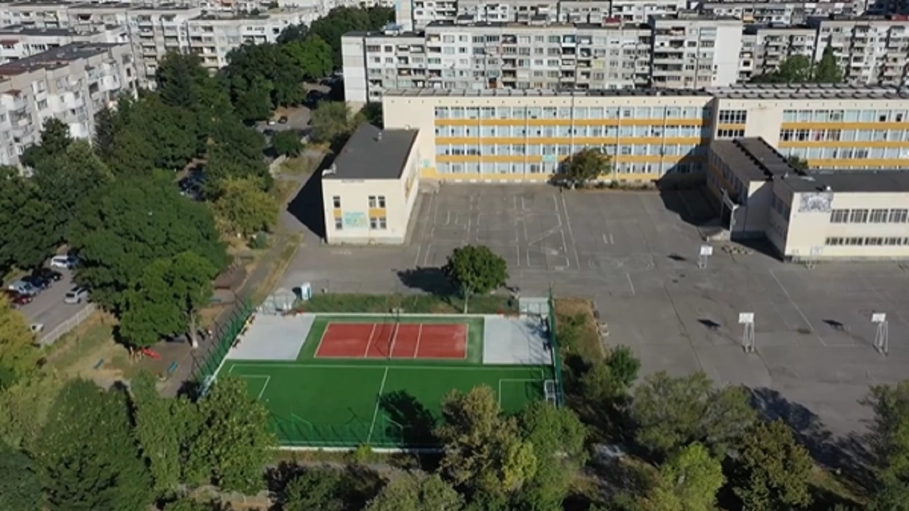 Нова спортна площадка в рубриката Речено сторено в Люлин  съобщи районният кмет