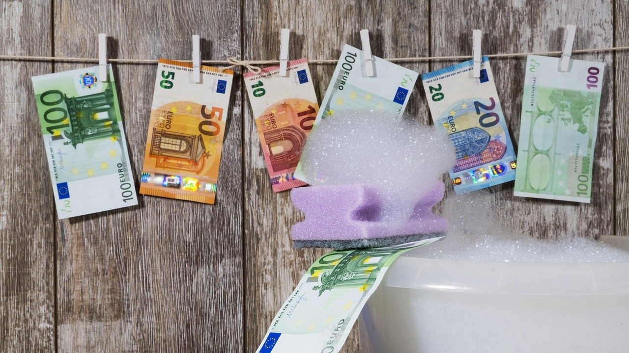Държавата впряга допълнителни сили срещу прането на пари