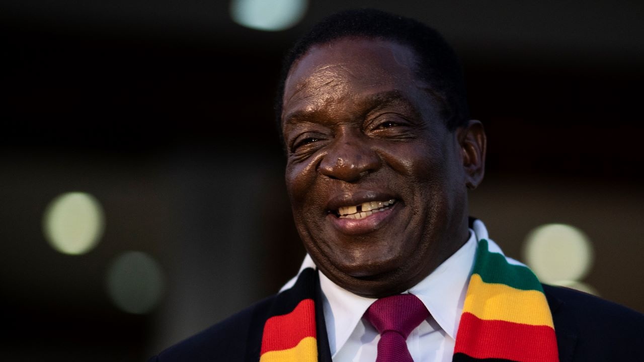 Преизбраният президент на Зимбабве Емерсън Мнангагва предложи на хората, които