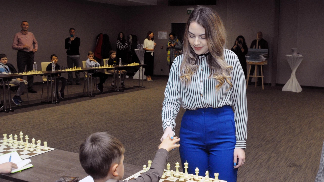 Според треньора на шахматистката Нургюл Салиманова Живко Жеков ни очакват инфарктни