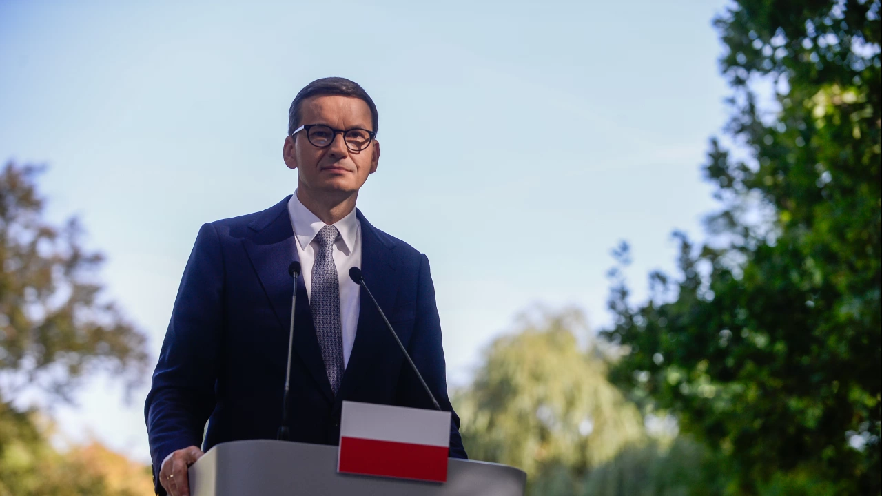 Полският министър председател Матеуш Моравецки подписа наредба за размера и датата