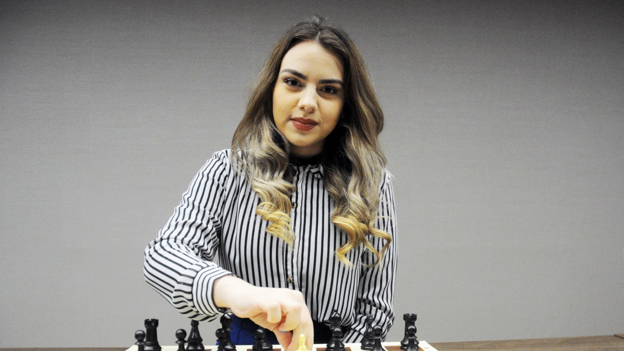 Община Опака организира тържествено посрещане на шахматистката Нургюл Салимова утре в