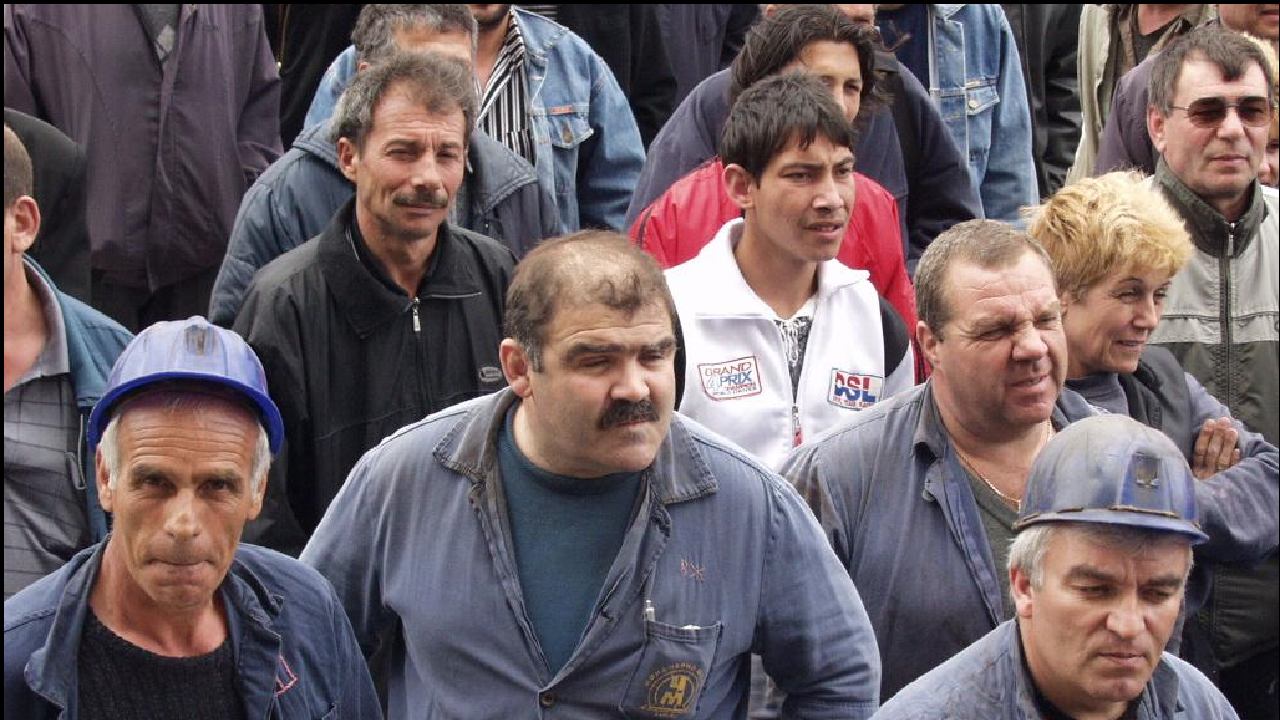 Предупредителен протест проведоха енергетици и миньори от Перник срещу закриването на въглищните централи и мините