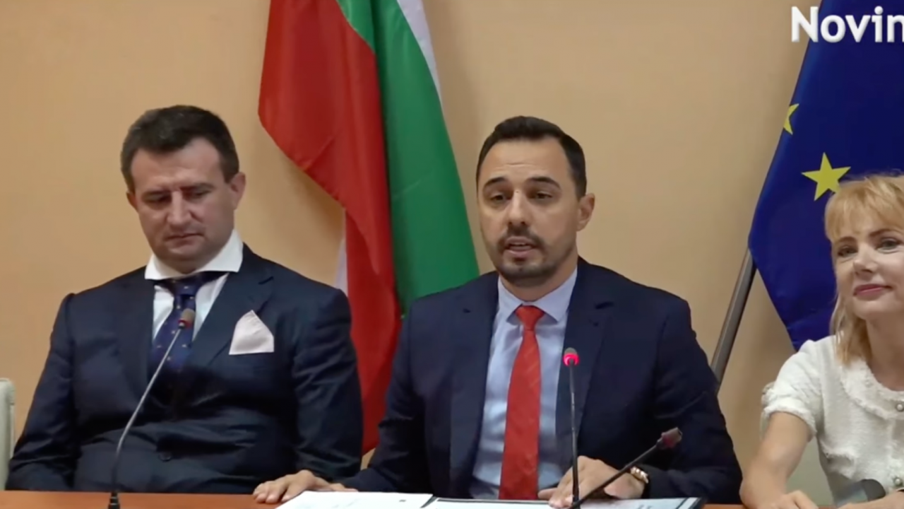 Икономист: Политическите назначения в ДКК няма да решат проблема с контрола