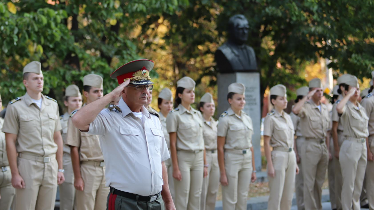 ВМА отбеляза 145 г. от създаването на Военномедицинската служба на България