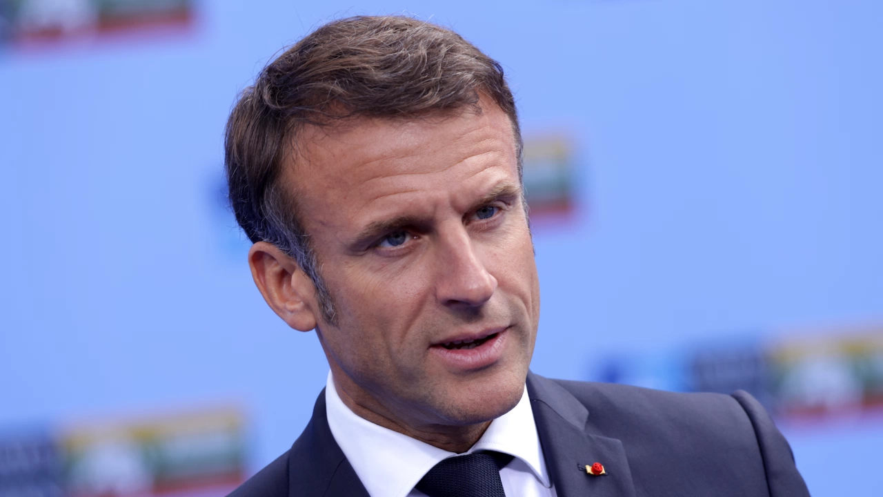 Френският президент предупреди днес за риск Европа и Западът да