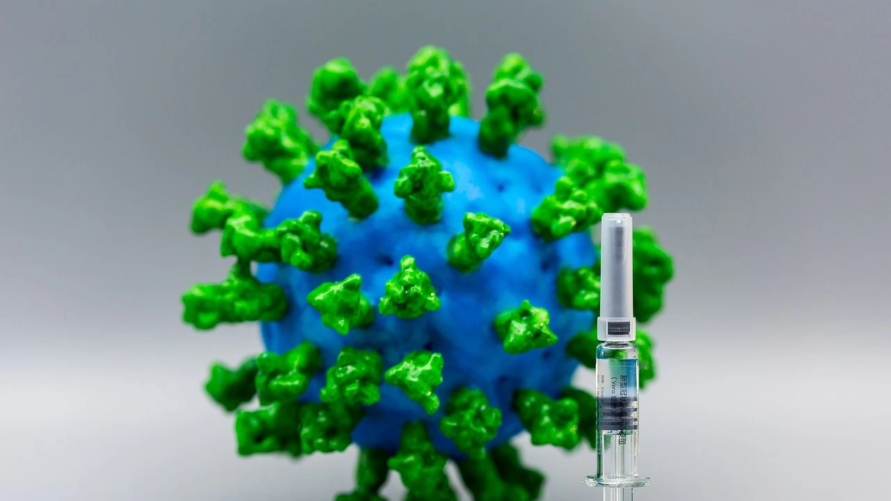 Европейската комисия разреши адаптираната ваксина срещу COVID 19 – Comirnaty XBB 1 5