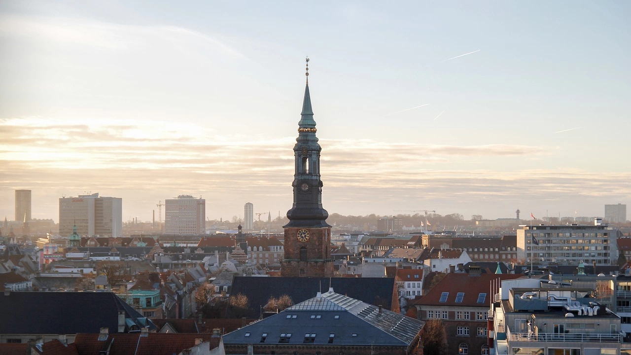 Дания е решила да ограничи до петима руските дипломати на