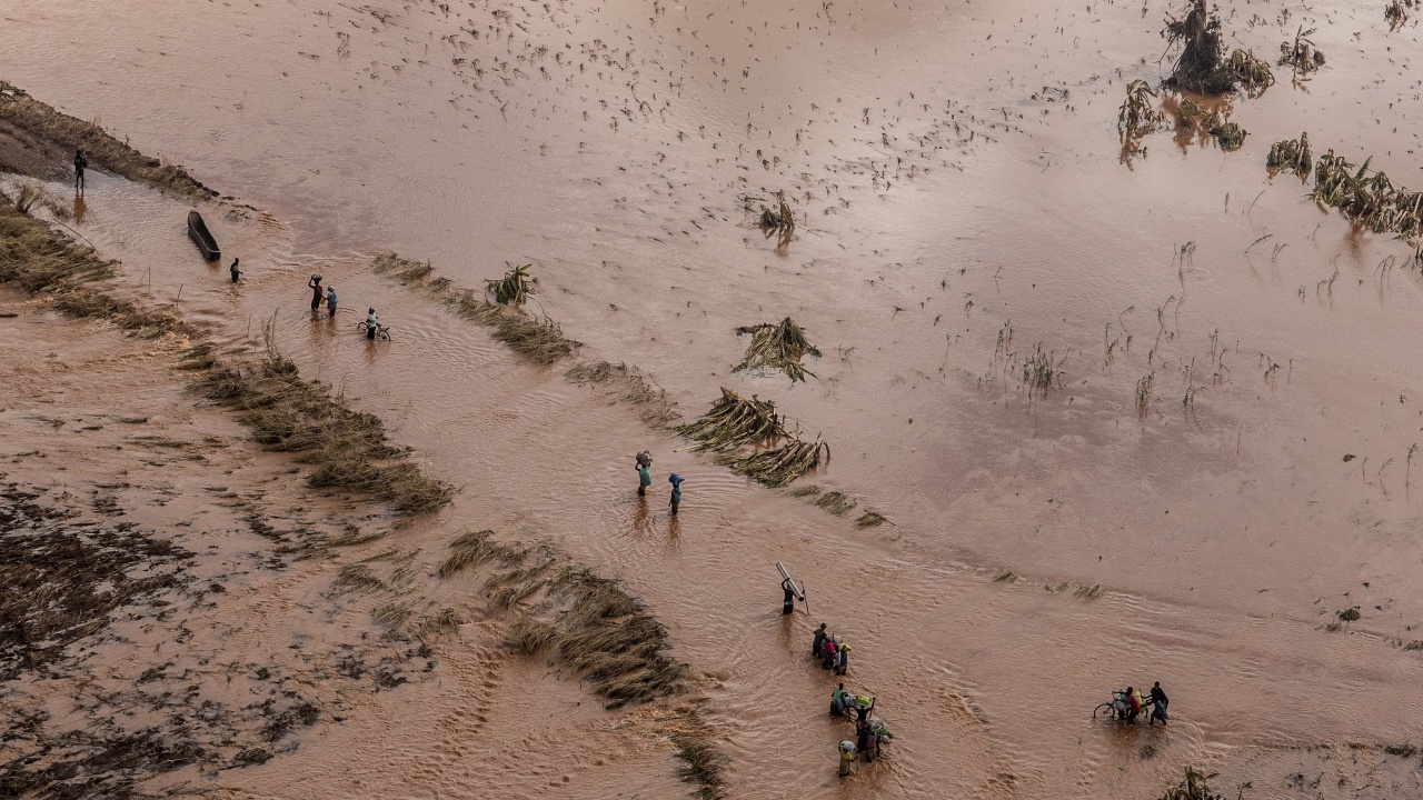 Бурята Даниел взе 150 жертви в Либия, обявиха бедствено положение