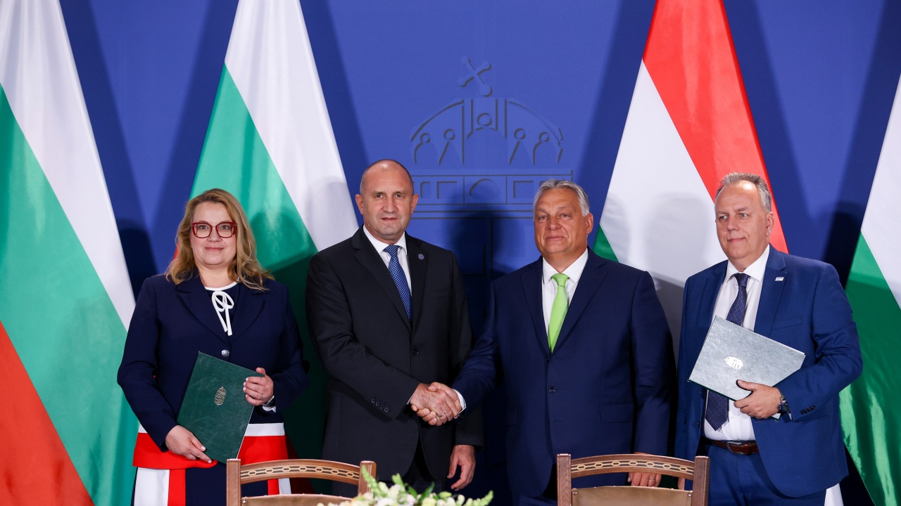 "Булгаргаз" и унгарската "Ем Ви Ем СиИЕнерджи" подписаха меморандум за доставка и търговия с втечнен природен газ