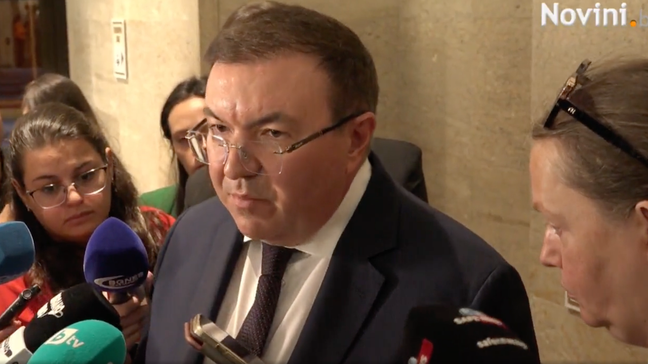 Костадин Ангелов алармира за нова престъпна схема за източване на пари от НЗОК