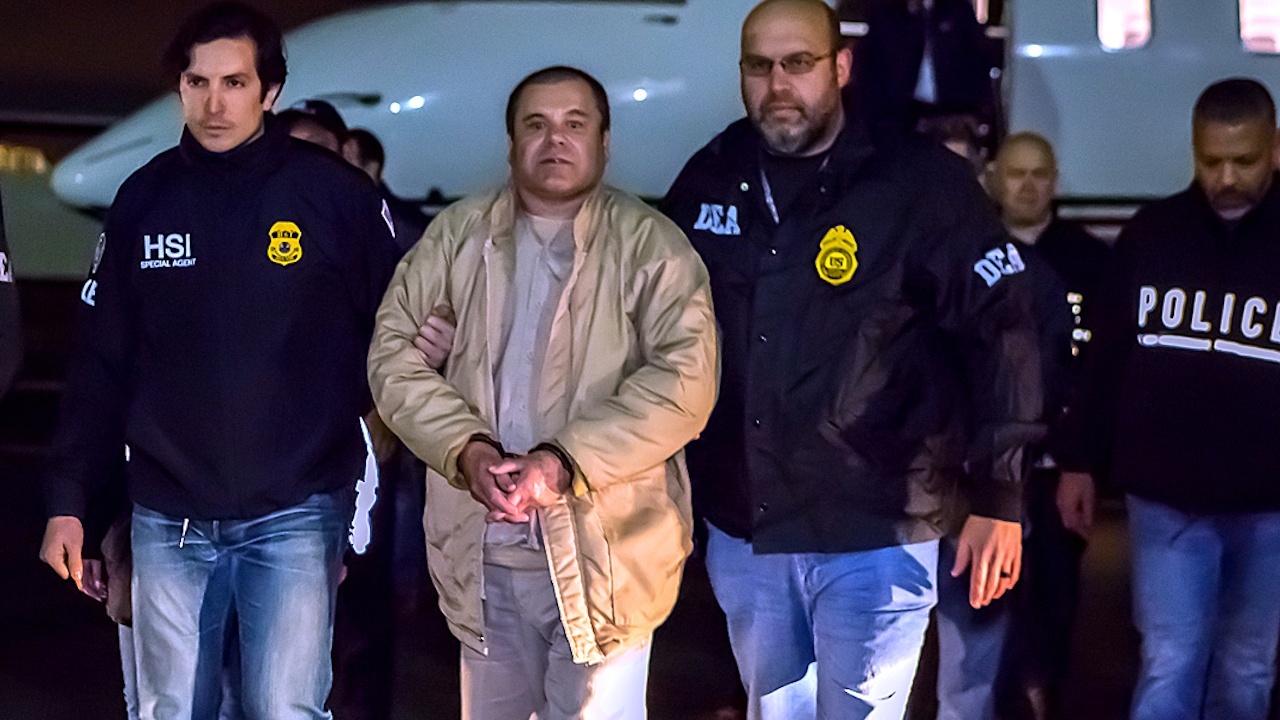 Мексико екстрадира в САЩ сина на наркобарон Ел Чапо
