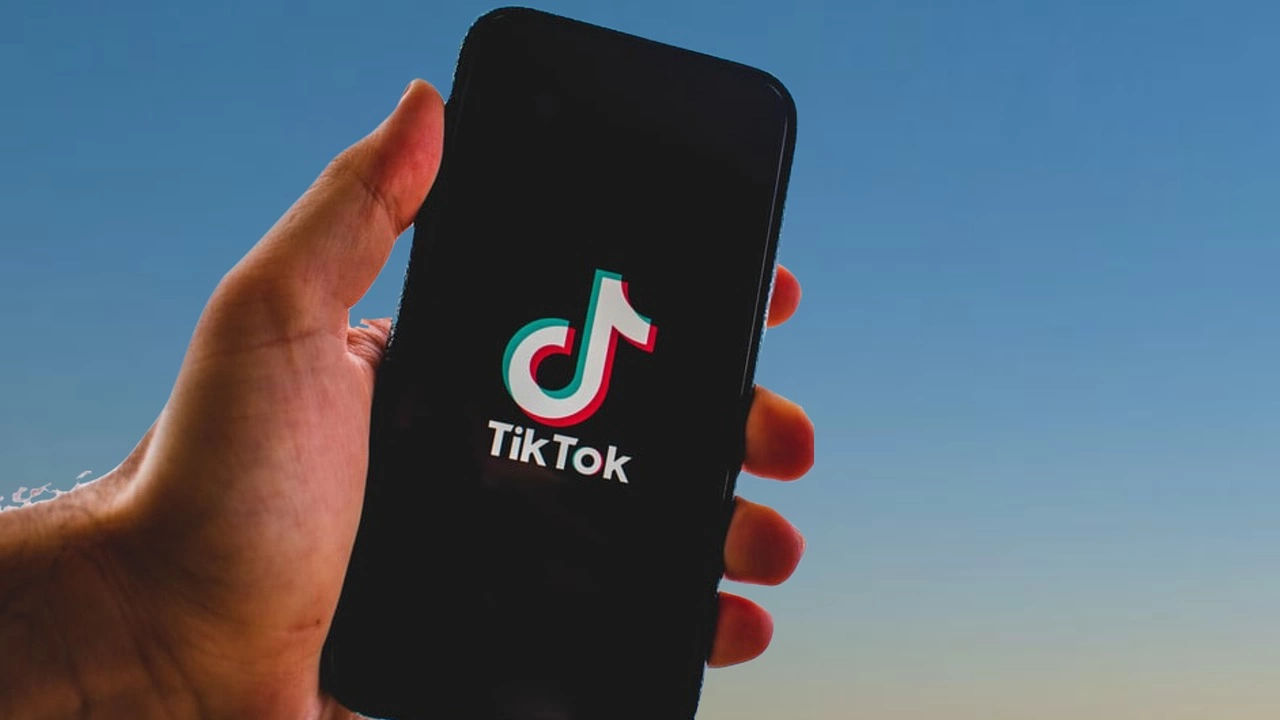 ТикТок   TikTok бе глобен с 345 милиона евро 370 милиона