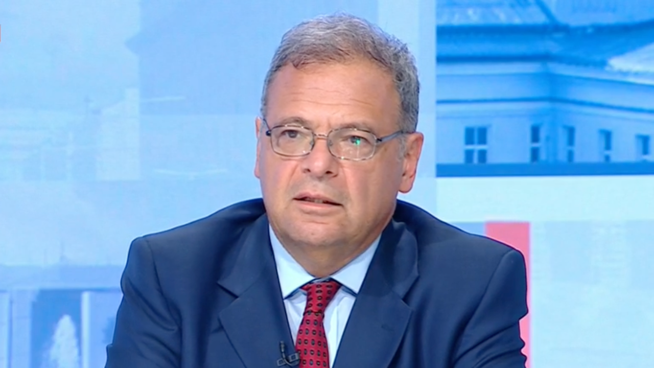 Министър Попов: Не може да ставаме заложници на земеделие, което трябва да се реформира много дълбоко