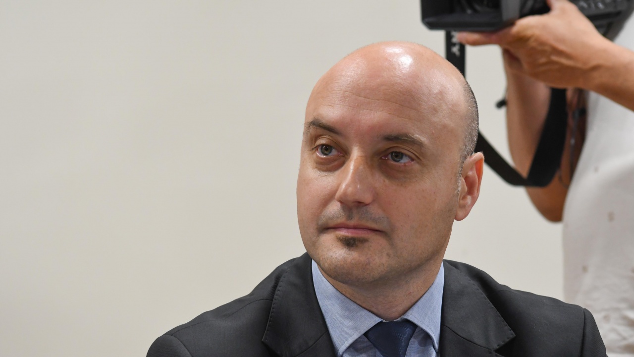 Министър Атанас Славов: Ще отменим запрещението