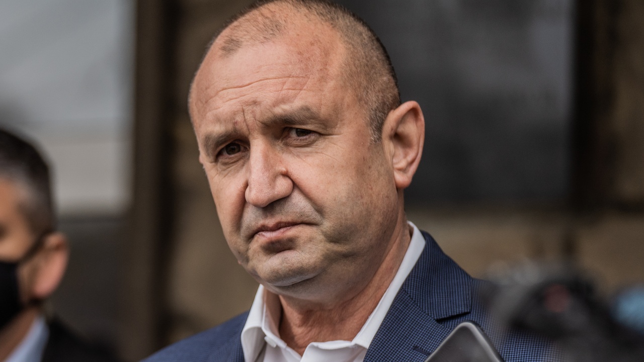 Румен Радев проведе телефонен разговор с президента на Косово Вьоса Османи-Садриу