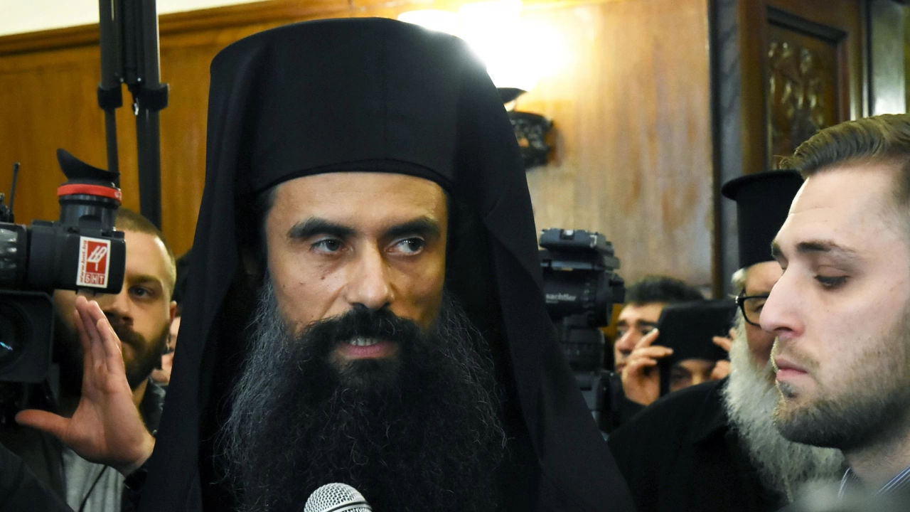 Видинският митрополит Даниил коментира скандала със затварянето на Руската църква