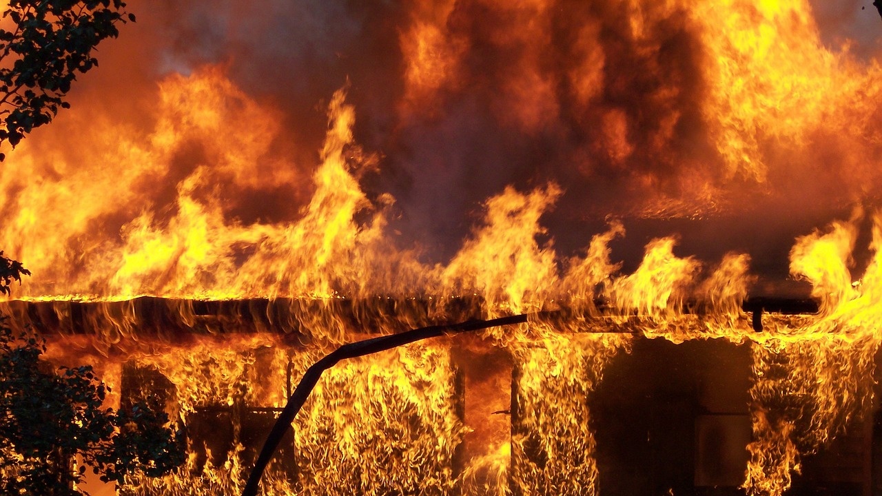 Пожарникарите са ликвидирали 140 пожара в страната през последното денонощие