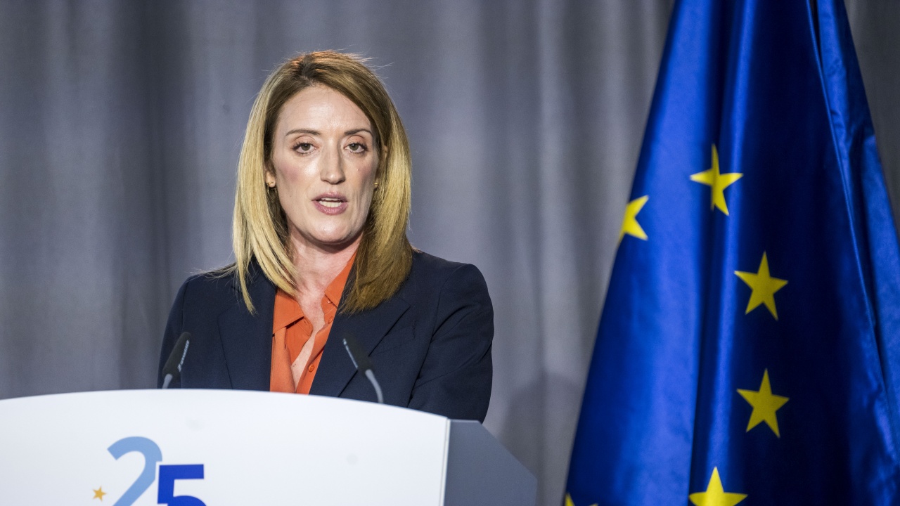 Мецола очаква положително решение за разширяването на Шенген до края на годината
