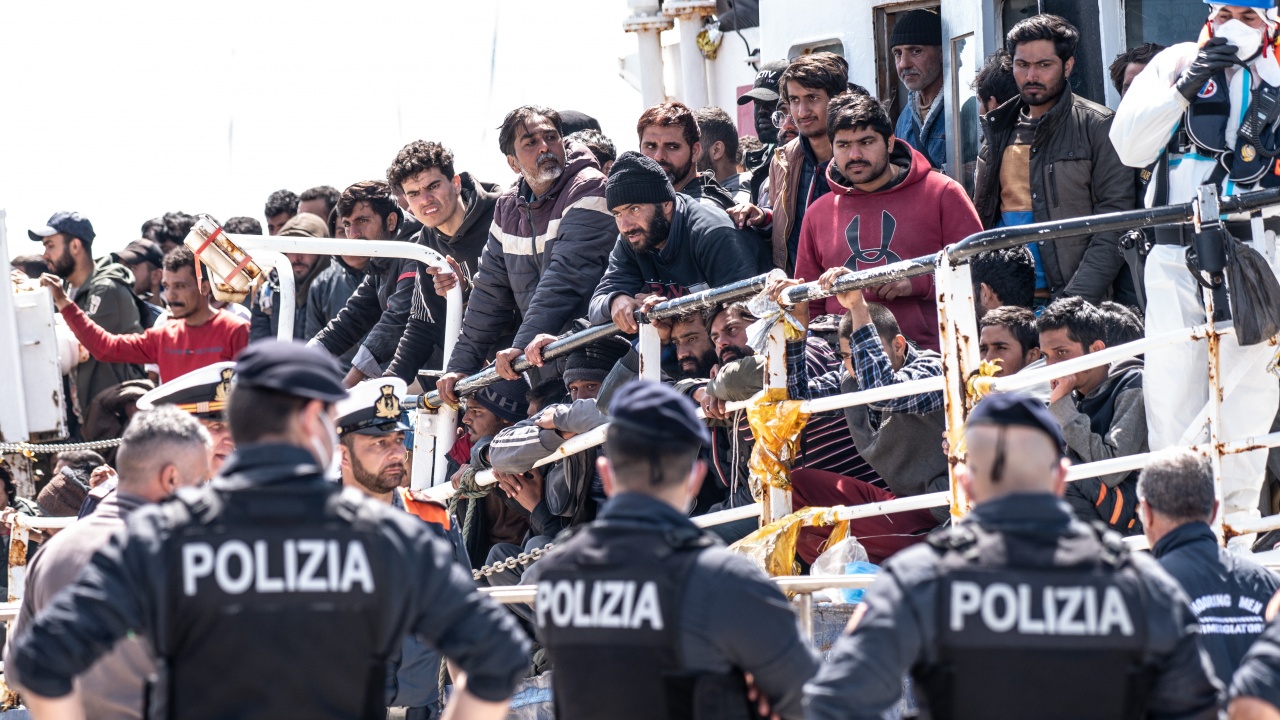 Италия затяга мерките срещу нелегалните мигранти