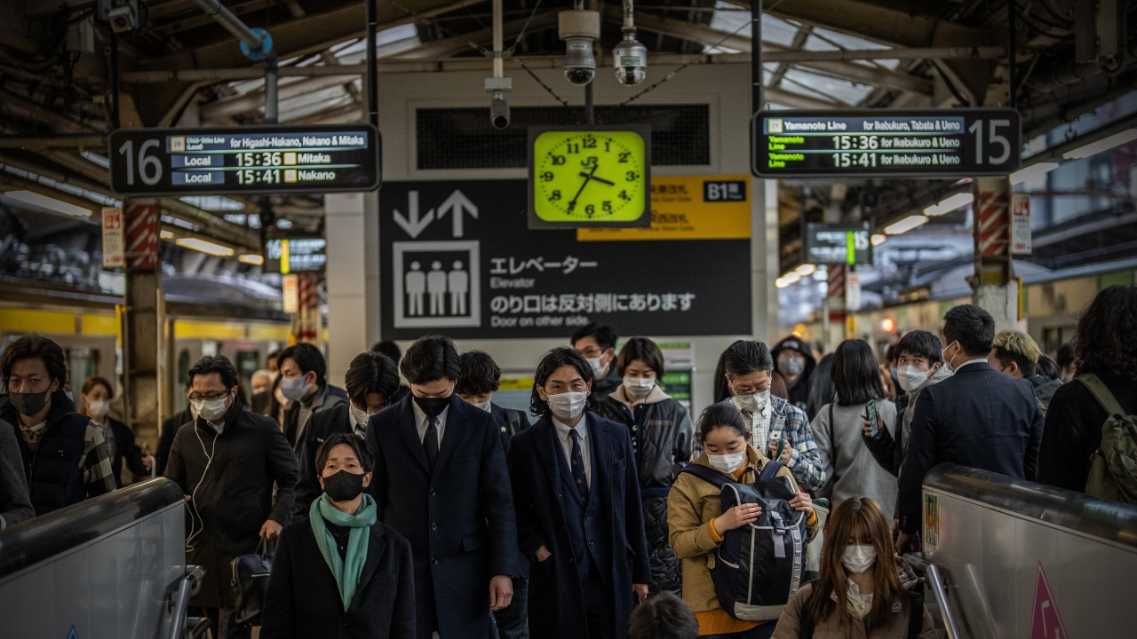 Токио закри с лек растеж въпреки спада на Уолстрийт
