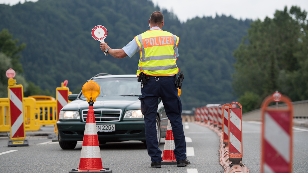 Германия също затяга граничния контрол заради наплива на нелегални мигранти