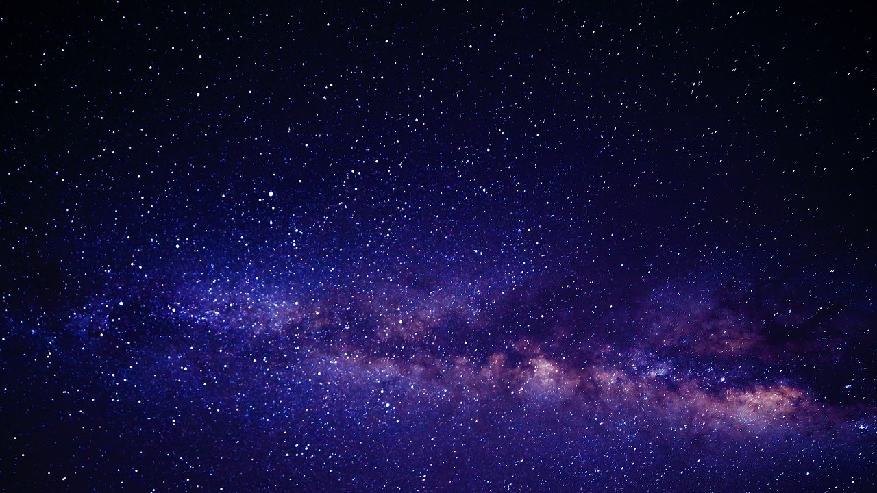 Млечният път вероятно има четири до пет пъти по-малка маса