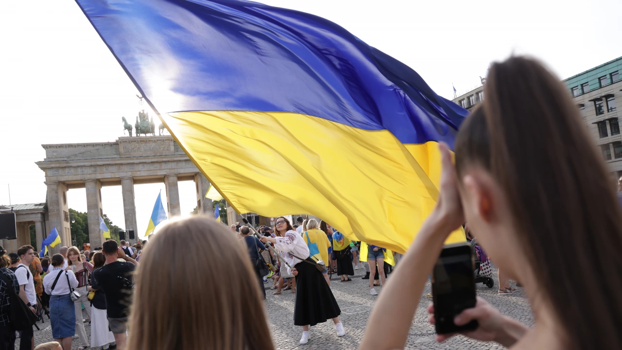 Европейският съюз удължи правото на бежанците от Украйна да останат в блока