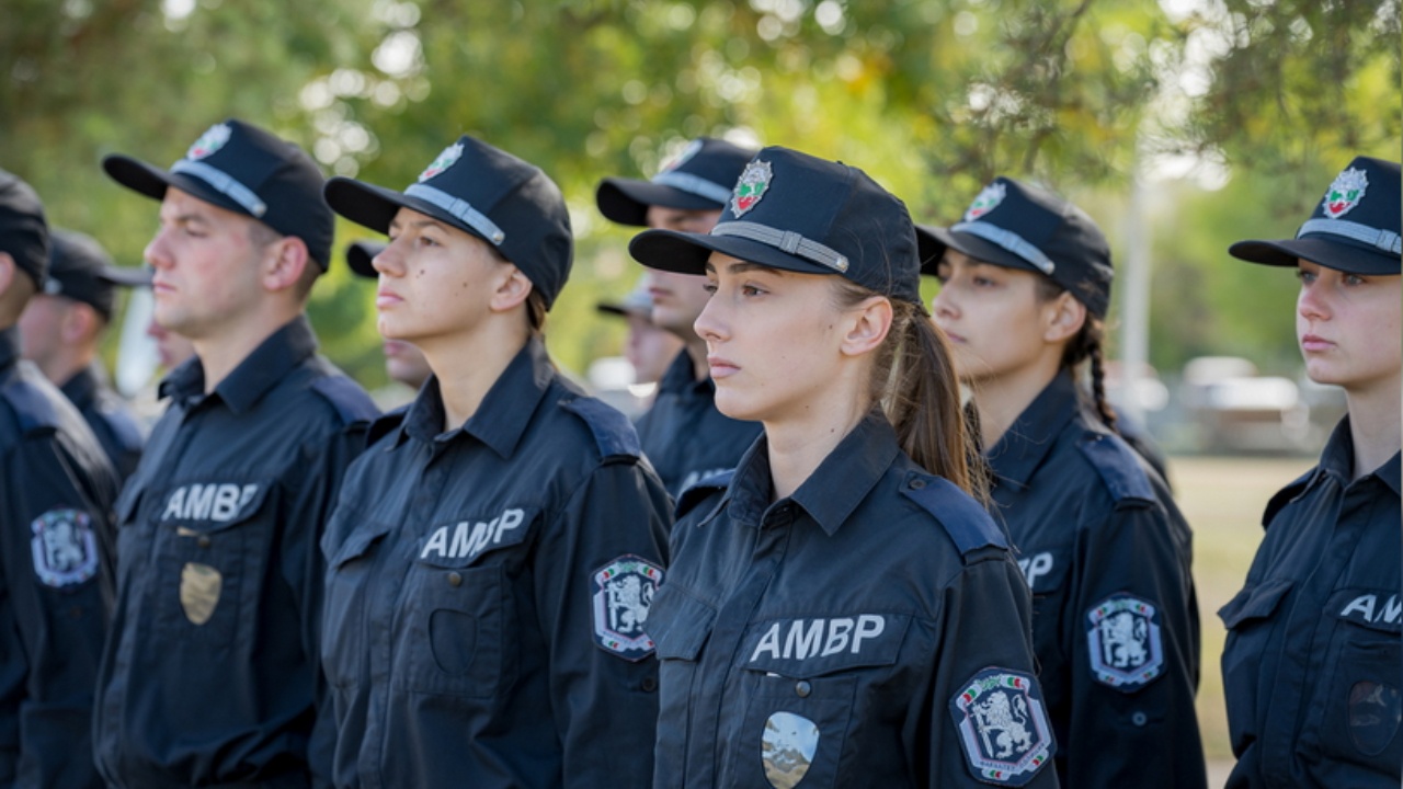 170 курсанти са приети в направленията „Полиция“ и „Пожарна безопасност“ в Академията на МВР