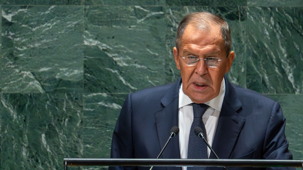  Лавров: Забраната за влизане на коли с руски номера в ЕС е нацизъм