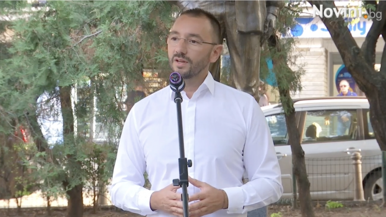 Антон Хекимян: Ще работим във всеки един квартал на София, пред всеки един блок и градинка и за всеки един човек