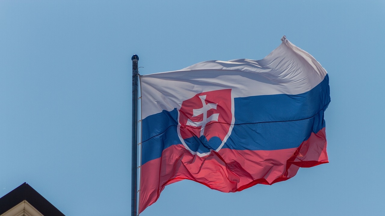 Словакия спира помощта за Украйна