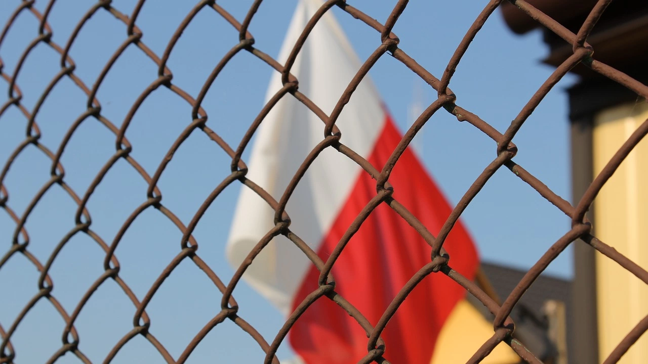 Полша ще въведе временни проверки на границата си със Словакия