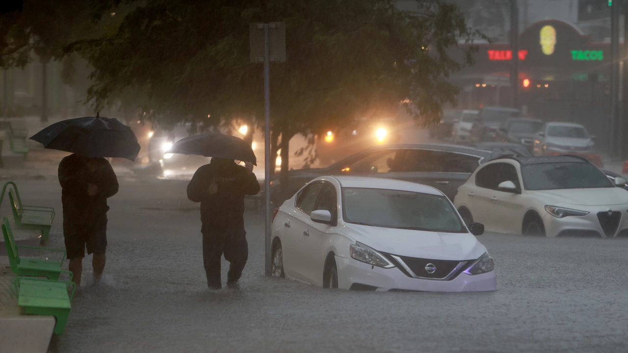 Тропическата буря Филип донесе проливни дъждове в североизточната част на
