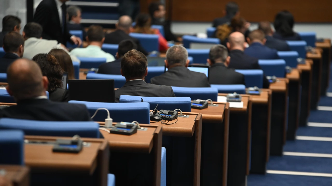Председателят на Народното събрание Росен Желязков свиква извънредно заседание на парламента