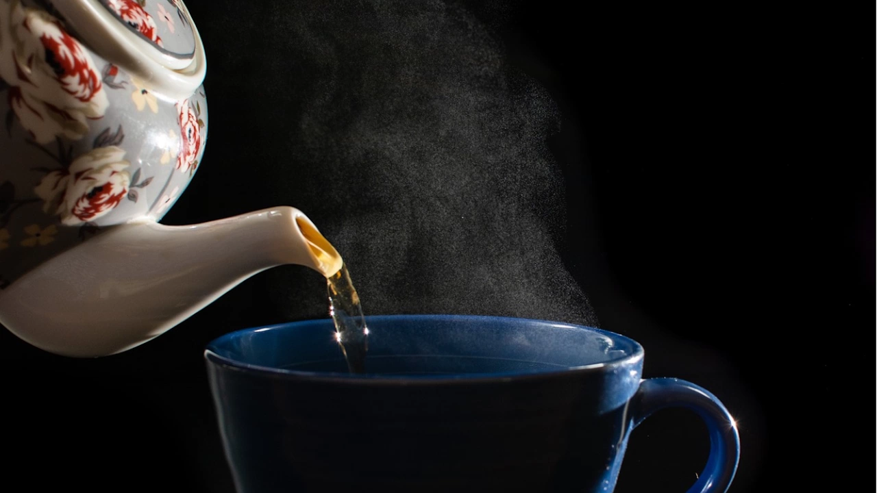 Проучване показа че пиенето на ферментирал тъмен чай всекидневно може