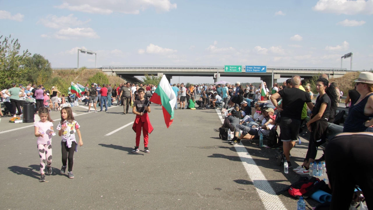 Осми ден блокада на магистрала Тракия Протестиращите дадоха заявка че